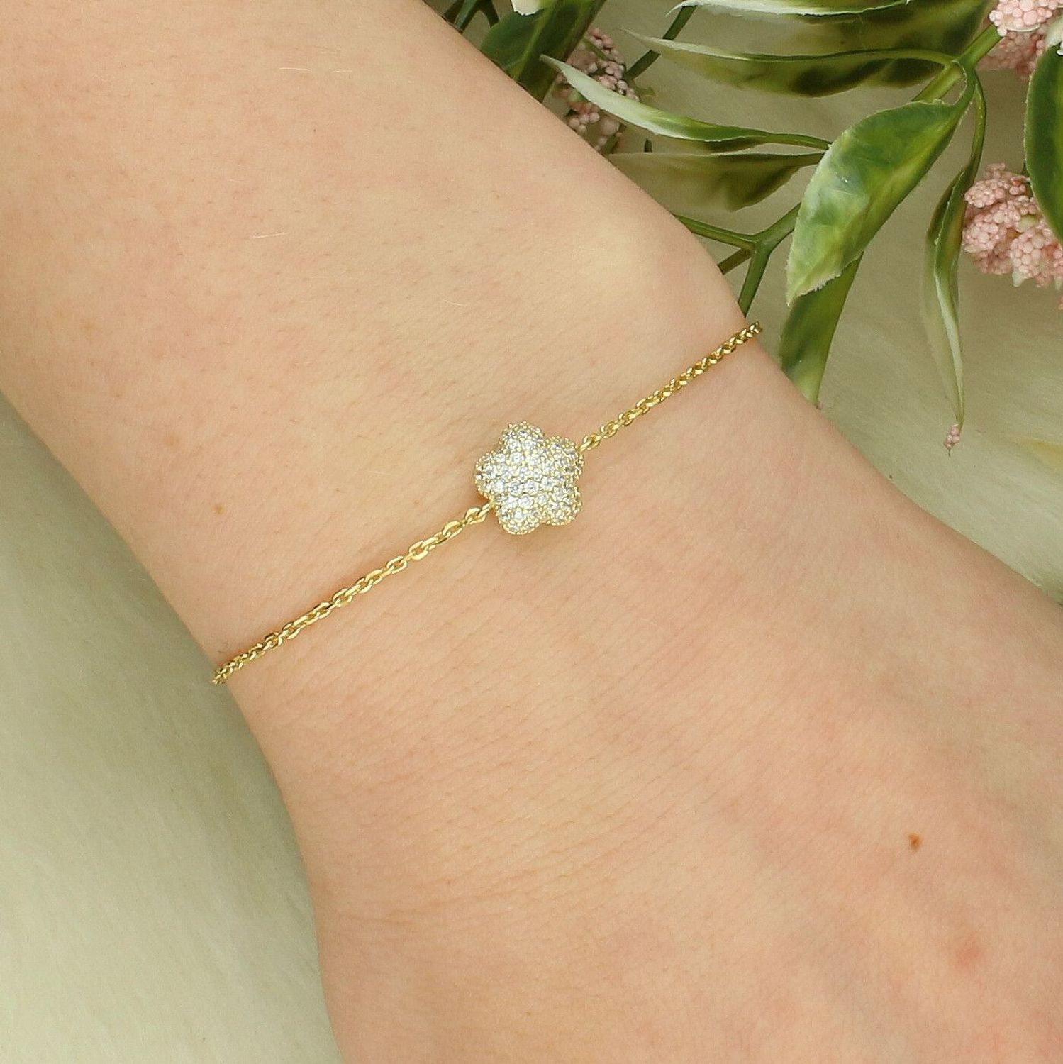 Bransoletka Nomination  LifePoetry z kwiatem w kształcie kopuły  z białymi cyrkoniami sześciennymi gold.jpg